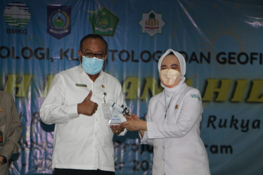 pembukaan-sekolah-lapang-hilal-slh-di-mataram-lombok